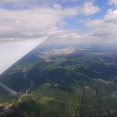 Flugwegposition um 13:59:29: Aufgenommen in der Nähe von Gemeinde Klosterneuburg, Klosterneuburg, Österreich in 1670 Meter